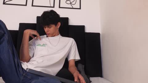 alex_mark_ online show from 02-27-26, 01:44