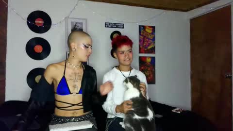 Alex online show from 02-18-25, 03:42