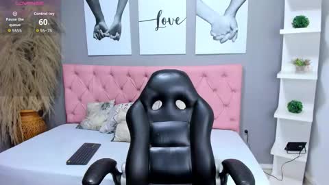 Snapshot of alex_pierce_ chatting on 02-28-26, 07:48 Alex online show from 02-28-26, 07:48