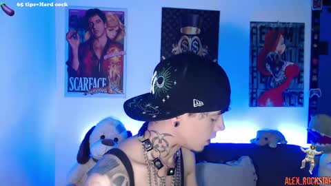    online show from 05-03-26, 01:22