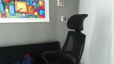 Snapshot of alex_saints_ce chatting on 02-14-25, 06:40 Alex Saints online show from 02-14-25, 06:40