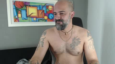 Snapshot of alex_saints_ce chatting on 02-17-25, 12:59 Alex Saints online show from 02-17-25, 12:59