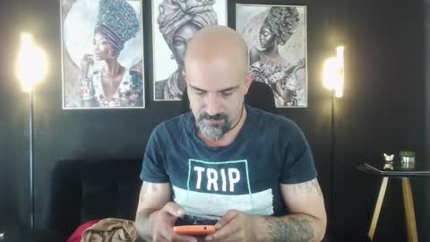 Snapshot of alex_saints_ce chatting on 10-29-25, 01:35 Alex Saints online show from 10-29-25, 01:35