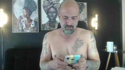 Snapshot of alex_saints_ce chatting on 02-10-26, 01:59 Alex Saints online show from 02-10-26, 01:59