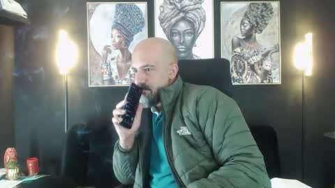 Snapshot of alex_saints_ce chatting on 02-18-26, 05:31 Alex Saints online show from 02-18-26, 05:31