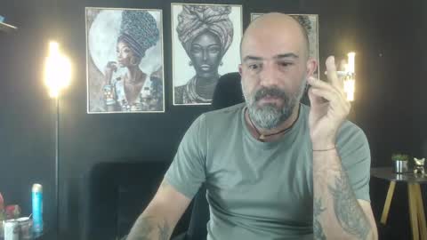Snapshot of alex_saints_ce chatting on 04-24-26, 10:39 Alex Saints online show from 04-24-26, 10:39