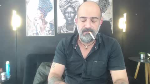 Snapshot of alex_saints_ce chatting on 04-25-26, 01:41 Alex Saints online show from 04-25-26, 01:41