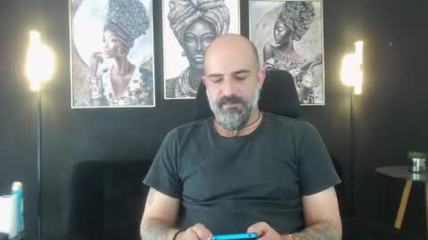 Snapshot of alex_saints_ce chatting on 05-06-26, 02:55 Alex Saints online show from 05-06-26, 02:55