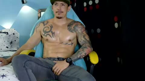 Snapshot of alex_sthorm chatting on 07-11-26, 02:25 alex_sthorm online show from 07-11-26, 02:25