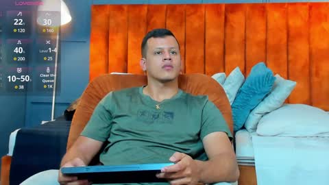 Snapshot of alex_tower chatting on 12-21-24, 10:08 Alex Towers online show from 12-21-24, 10:08