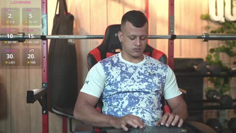 Snapshot of alex_tower chatting on 01-29-25, 07:11 Alex Towers online show from 01-29-25, 07:11