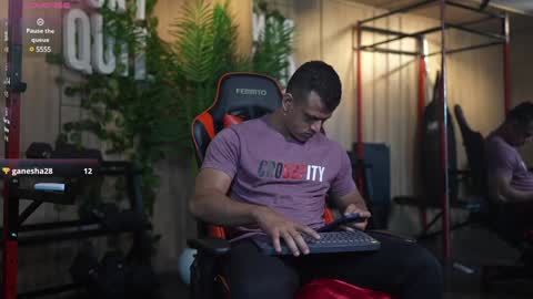 Snapshot of alex_tower chatting on 02-05-25, 10:33 Alex Towers online show from 02-05-25, 10:33