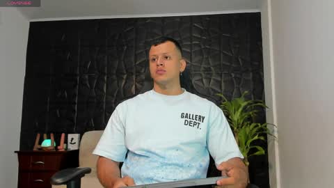 Snapshot of alex_tower chatting on 03-28-26, 03:33 Alex Towers online show from 03-28-26, 03:33