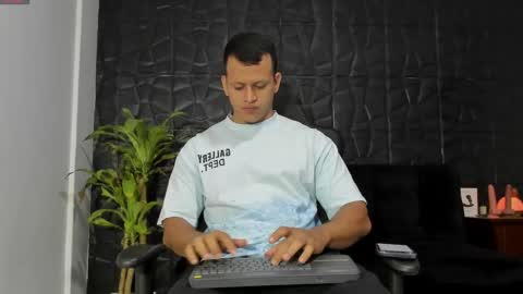 Alex Towers online show from 06-01-26, 12:18