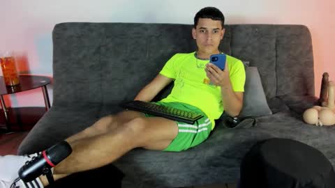 Snapshot of alex_woll11 chatting on 11-02-25, 07:16 Alex Woll online show from 11-02-25, 07:16