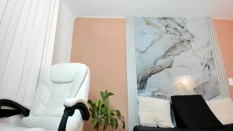 Snapshot of alex_xhunter chatting on 12-22-25, 07:33 alex_xhunter online show from 12-22-25, 07:33