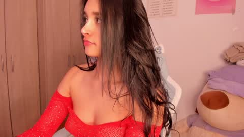 Snapshot of alexa_6908 chatting on 12-22-24, 11:31 alexa online show from 12-22-24, 11:31