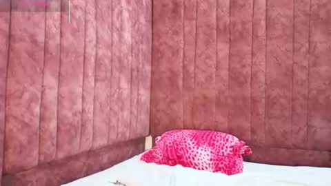 Alexa Dorlan online show from 04-30-26, 05:36