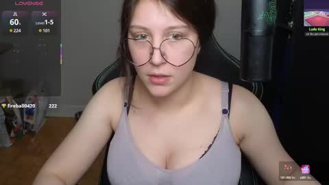 dont be afraid to click social media link its  working  just click on that  online show from 02-13-25, 03:50