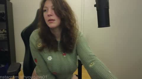 dont be afraid to click social media link its  working  just click on that  online show from 11-29-25, 01:08