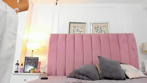 Alexa  online show from 04-28-26, 01:16