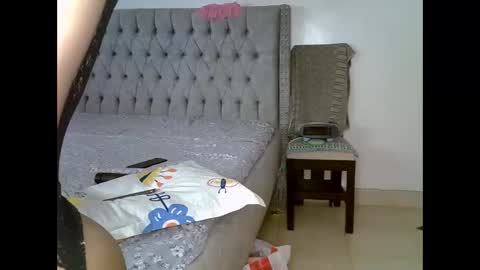 Snapshot of alexa_foxxie chatting on 02-09-25, 04:40 Alexa online show from 02-09-25, 04:40