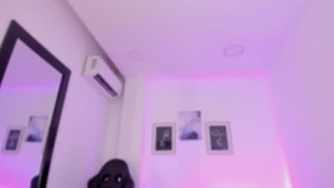 Alexa Millers online show from 03-04-25, 10:57