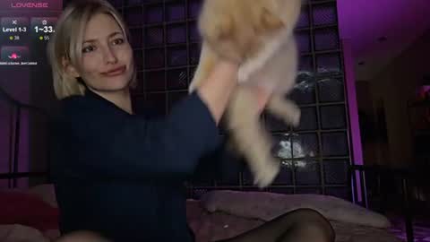Snapshot of alexa_novak chatting on 06-11-26, 02:53 Alexa online show from 06-11-26, 02:53