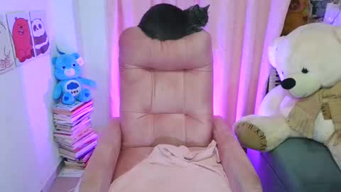 Snapshot of alexa_orange chatting on 03-06-25, 02:30 alexa_orange online show from 03-06-25, 02:30