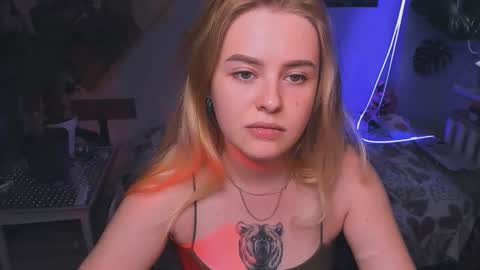 Snapshot of alexa_pirs chatting on 09-19-25, 01:12 alexa_pirs online show from 09-19-25, 01:12