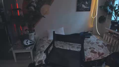 Snapshot of alexa_pirs chatting on 10-14-25, 12:50 alexa_pirs online show from 10-14-25, 12:50