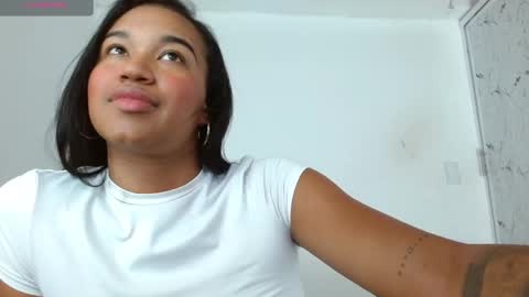 Snapshot of alexa_priincess chatting on 05-27-26, 07:00 online show from 05-27-26, 07:00