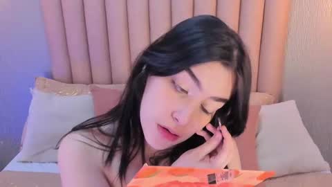 Alexa Thaylor online show from 09-20-25, 02:18