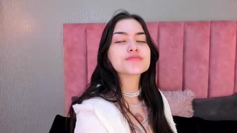 Alexa Thaylor online show from 11-27-25, 03:03