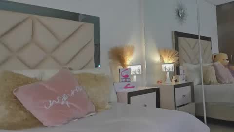 alexa_tobar online show from 01-23-25, 05:13