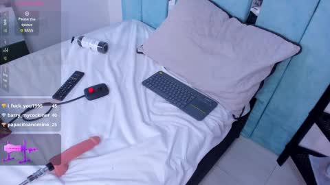 Snapshot of alexaa_small chatting on 12-16-24, 03:43 alexaa_small online show from 12-16-24, 03:43