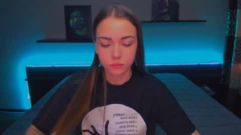 Snapshot of alexabarkley chatting on 12-30-24, 03:14 angel online show from 12-30-24, 03:14