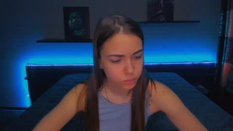 Snapshot of alexabarkley chatting on 01-20-25, 06:42 angel online show from 01-20-25, 06:42