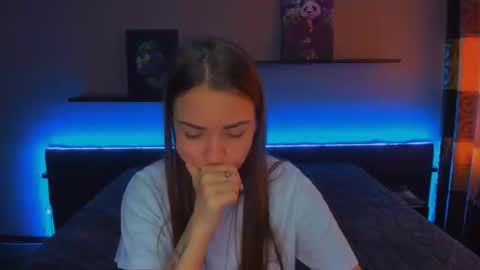 Snapshot of alexabarkley chatting on 02-28-25, 06:21 angel online show from 02-28-25, 06:21