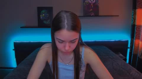 Snapshot of alexabarkley chatting on 03-03-25, 03:08 angel online show from 03-03-25, 03:08