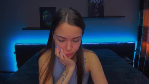 Snapshot of alexabarkley chatting on 03-07-25, 03:19 angel online show from 03-07-25, 03:19