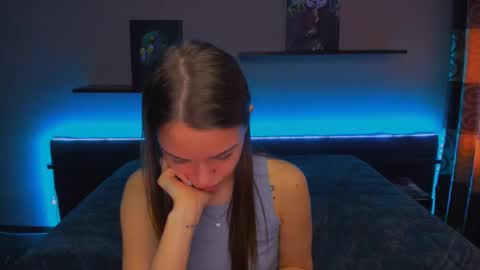 Snapshot of alexabarkley chatting on 03-07-25, 06:57 angel online show from 03-07-25, 06:57