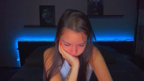 Snapshot of alexabarkley chatting on 01-14-26, 12:27 angel online show from 01-14-26, 12:27