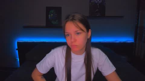 Snapshot of alexabarkley chatting on 02-18-26, 12:28 angel online show from 02-18-26, 12:28