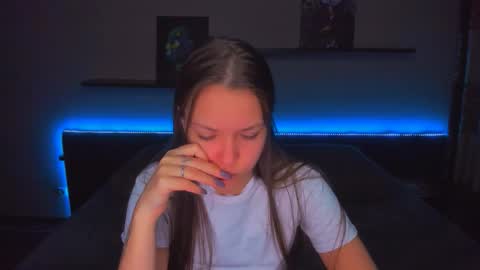 Snapshot of alexabarkley chatting on 02-20-26, 12:29 angel online show from 02-20-26, 12:29