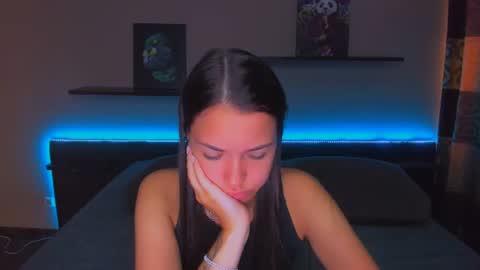 Snapshot of alexabarkley chatting on 07-01-26, 01:07 angel online show from 07-01-26, 01:07