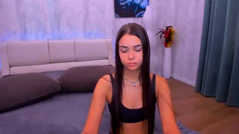 Snapshot of alexabarkley chatting on 07-23-26, 03:15 angel online show from 07-23-26, 03:15