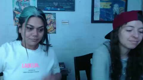 Snapshot of alexablu3 chatting on 12-11-24, 02:09 Alexa Blu3 online show from 12-11-24, 02:09