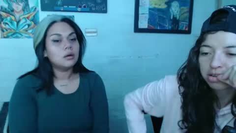 Snapshot of alexablu3 chatting on 12-31-24, 10:01 Alexa Blu3 online show from 12-31-24, 10:01