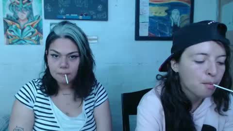 Snapshot of alexablu3 chatting on 01-06-25, 12:16 Alexa Blu3 online show from 01-06-25, 12:16